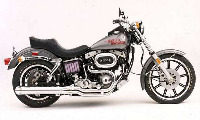 Мотоцикл Harley-Davidson Low Rider.