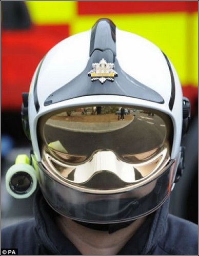 Французский шлем для пожарных.