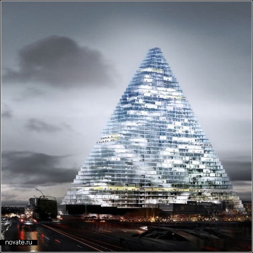 Концептуальная парижская пирамида-небоскреб