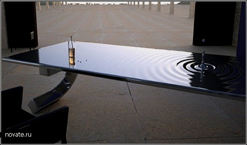 Металлические столы во власти водной стихии