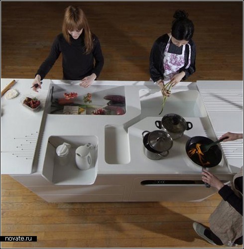 Многофункциональный стол, он же мини-кухня от компании Ensci