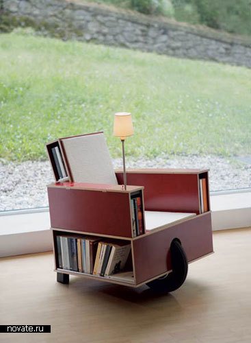 Многофункциональное кресло «Bookinist» от Nils Holger Moormann
