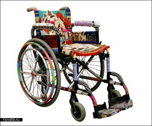 Яркое инвалидное-кресло от Sergio Calatroni для Fabrizio Sclavi