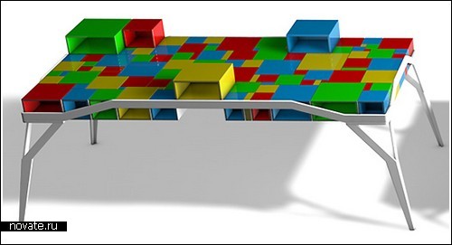 Стол из разноцветных кубиков-ящиков от Matthis Pugin