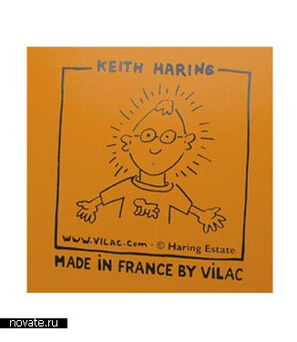 Оранжевый стул-непоседа от Keith Haring