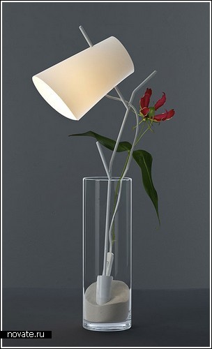 И лампа, и ваза