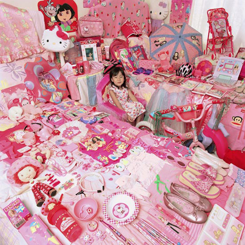 Детская комната в розовом стиле