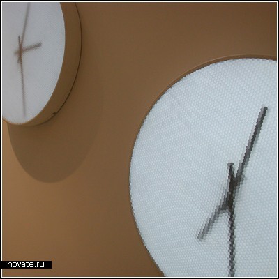 Часы «Пиксель» от Francois Azambourg