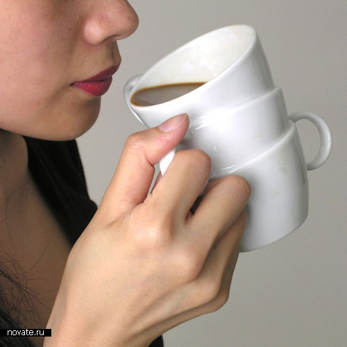 Чашка в чашке, дизайнер Monica Tsang
