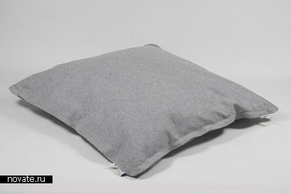 Кровать-подушка «ZipZip» от Pling Collection