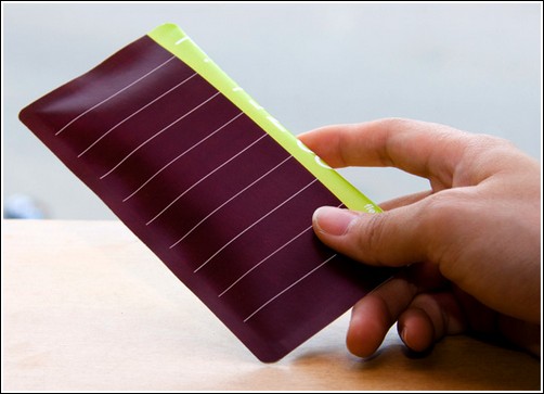 Бумажное радио, работающее от солнечной энергии