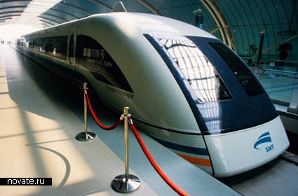 Китайский поезд Shanghai Maglev  на магнитной подушке