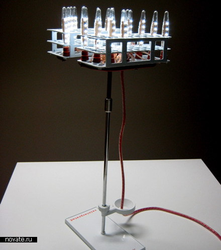 Настольная лампа из лабораторной техники