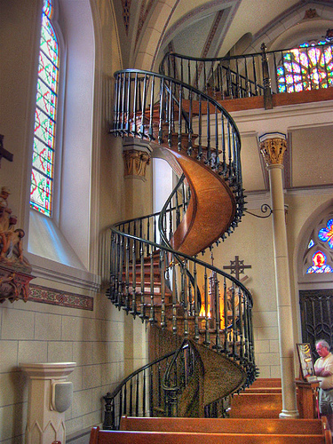 Невероятная спиральная лестница