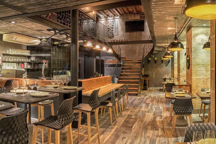 Уникальный интерьер ресторана в историческом центре Лиссабона от украинских дизайнеров.