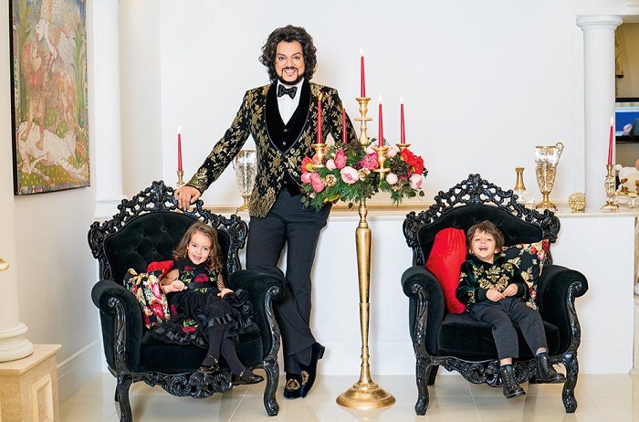 Филипп со своими детьми: дочкой Аллой-Викторией и сыном Мартином
