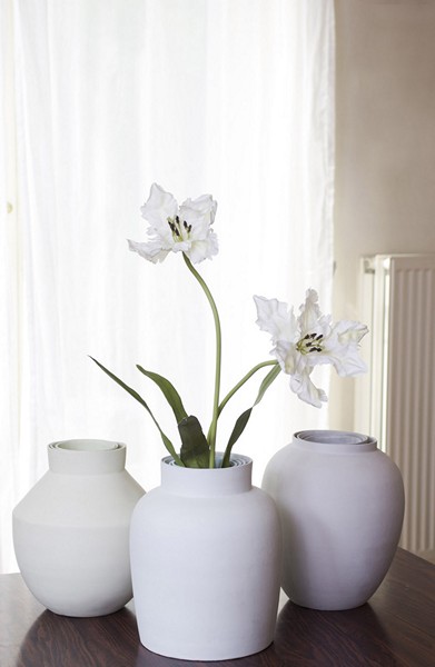 Curious Vase, предусмотрительная ваза с запасными вазами внутри