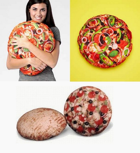 Подушки, сделанные в виде пиццы