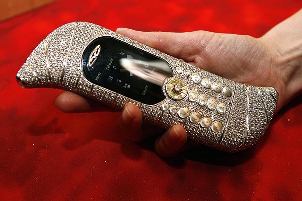 Самый дорогой в мире телефон GoldVish Le Million