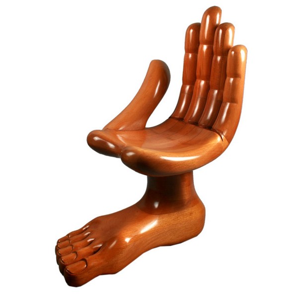 Оригинальное кресло Hand & Foot Chair от Pedro Friedeberg