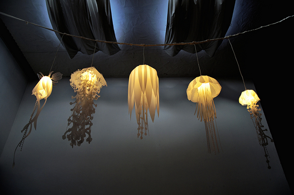 Лампы-медузы от Roxy Russell в коллекции Jellyfish Lamps
