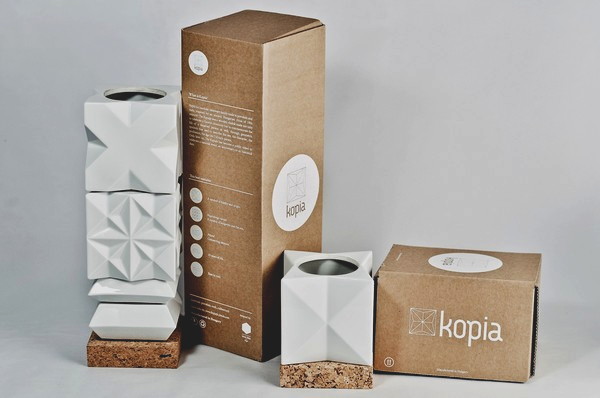Чашки, подставки и вазочки из серии Kopia. Модульная посуда от Istvan Bojte