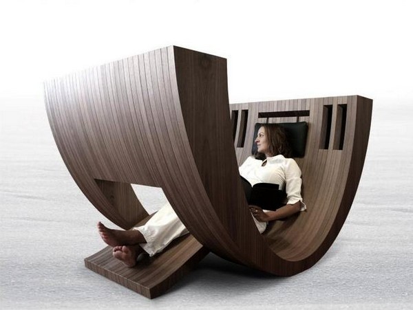 Kosha chair, необычное кресло-лежанка для работы и отдыха от Claudio D'amore