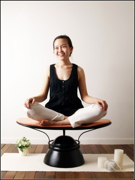Meditation Everyday. Стул для медитации, вдохновленный левитацией