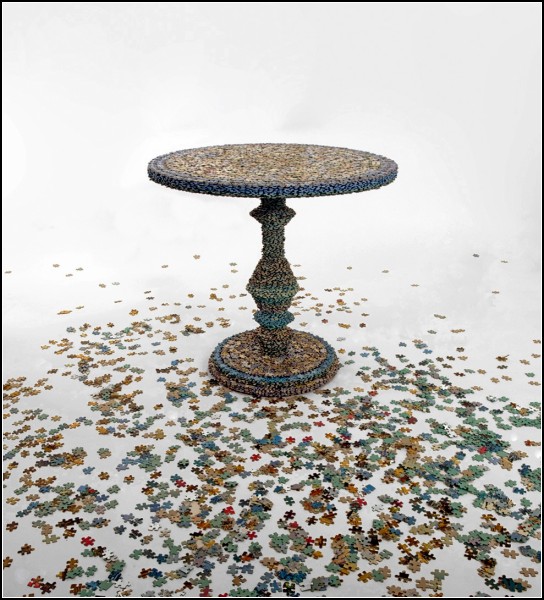 Missing Pieces Table, стол из кусочков паззла