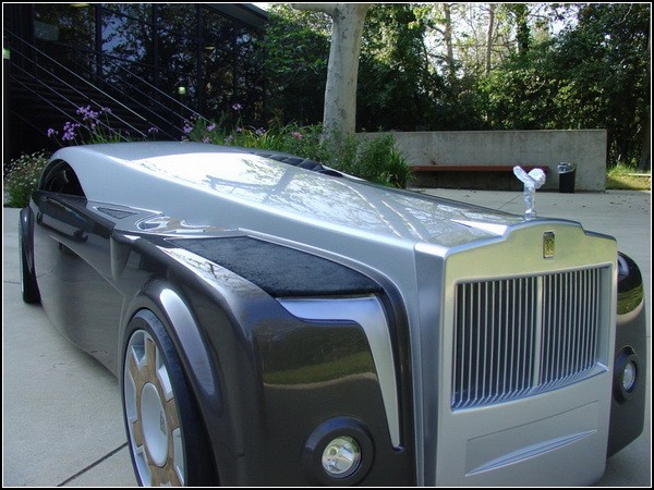 Концептуальный автомобиль-кашалот Rolls-Royce Apparition