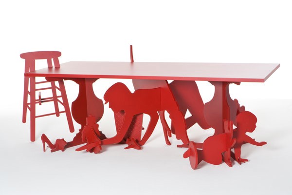 Жизнь, которая кипит под столом. Проект Under Table от Goncalo Campos