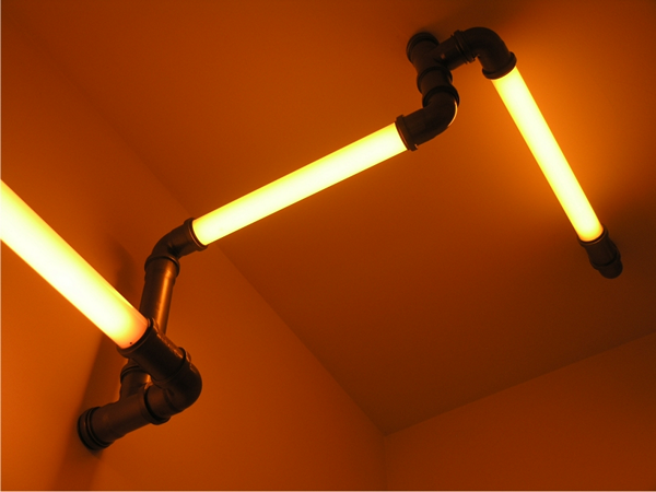 Atomic lighting tubes: трубы, которые светятся