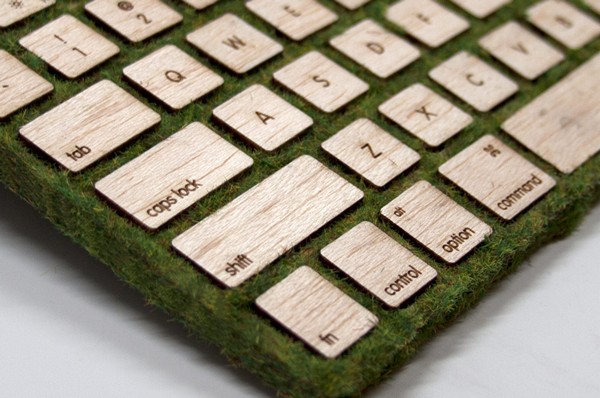  Приятные на ощупь клавиатуры из настоящего дерева