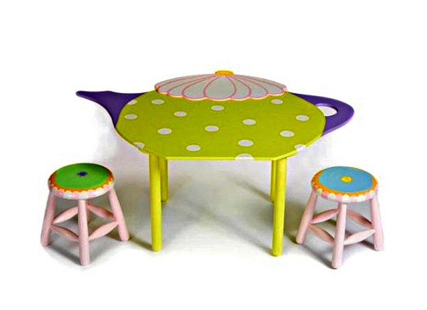 TableTot, детская мебель в виде игрушечной посуды
