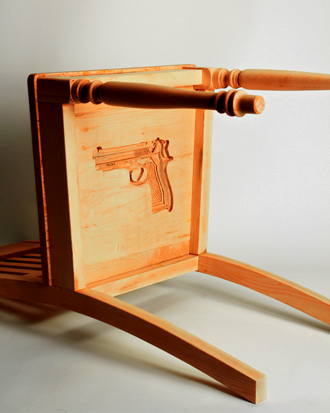 Вооруженные стулья New York Chairs от Себастьяна Эрразуриса (Sebastian Errazuriz)