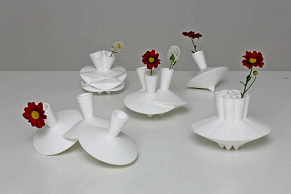 Керамическая ваза-*волчок*, детская дизайнерская фантазия