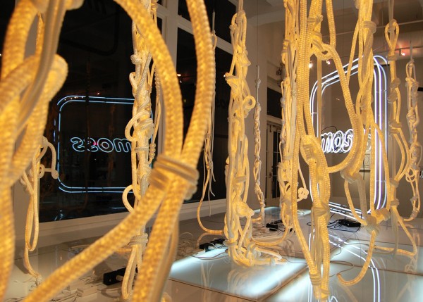 Ropes: светящиеся веревки и канаты в качестве декоративных светильников