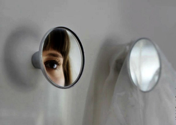 Check, зеркало-вешалка от Veronique Maire