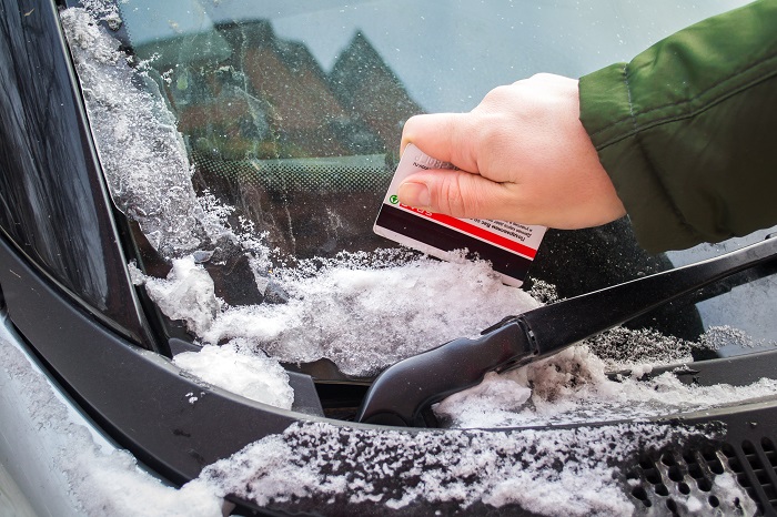 Карта поможет устранить лед с лобового стекла авто. / Фото: progorodnn.ru