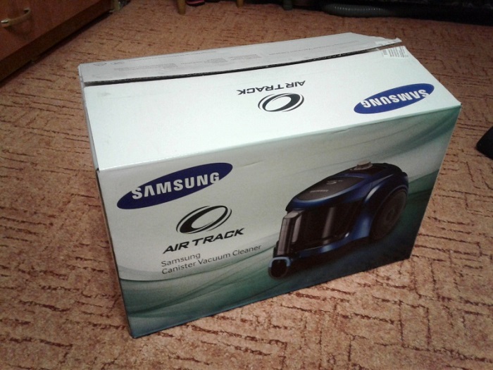 Если после покупки пылесоса прошло два года, можете ее не хранить. / Фото: onlinetrade.ru