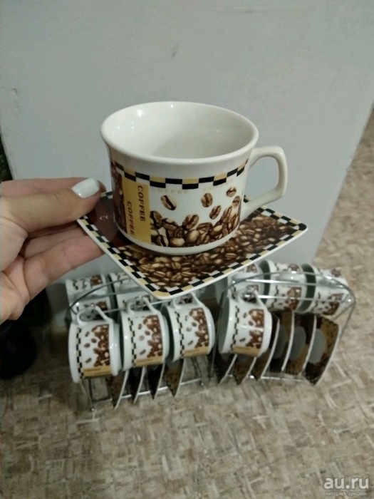 Маленькие кофейные чашки неудобно держать в руках. / Фото: hoff.ru