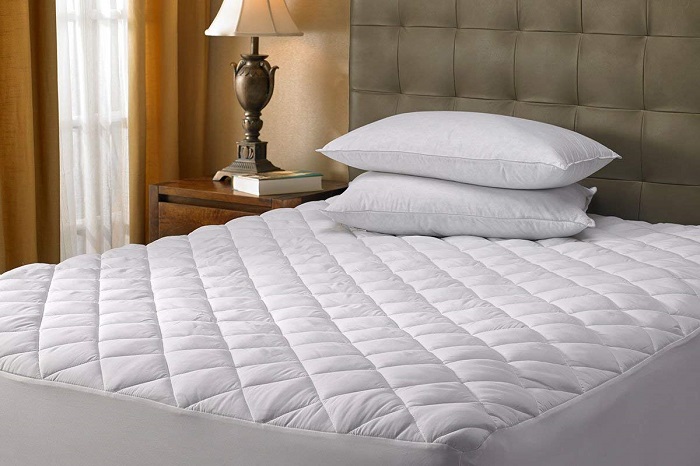 От удобства матраса и подушек напрямую зависит качество сна. / Фото: simplyrest.com