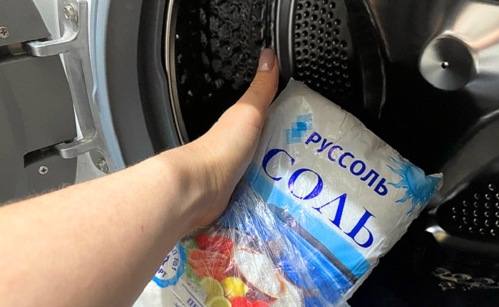 Соль помогает сохранить цвет одежды Соль помогает сохранить цвет одежды