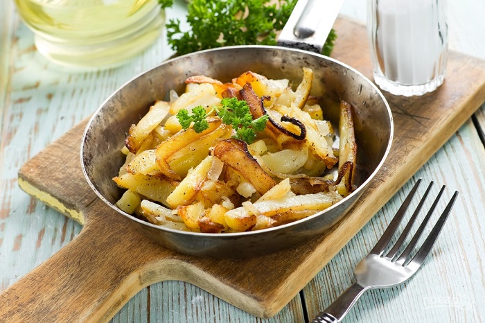 Жареный картофель тяжело переваривается желудком. / Фото: povar.ru