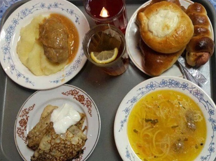 Популярными были супы, ватрушки, пюре с котлетами. / Фото: kto-chto-gde.ru