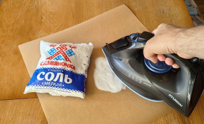 Используйте газету или пергамент