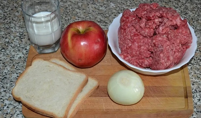 Лучше брать кисло-сладкие яблоки