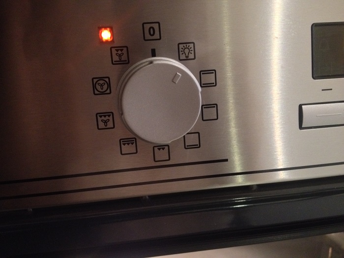 Гриль обозначается перевернутыми треугольниками