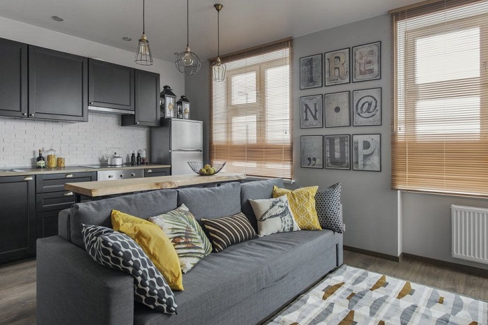 Используйте диван для разделения комнаты на зоны