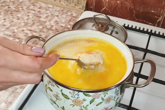 Когда сыр почти расплавится, достаньте его